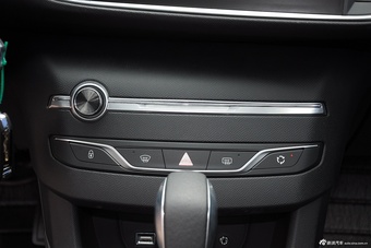 2015款东风标致308S 1.6T自动劲驰版