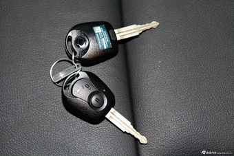 2014款爱腾2.0T两驱自动精英柴油版