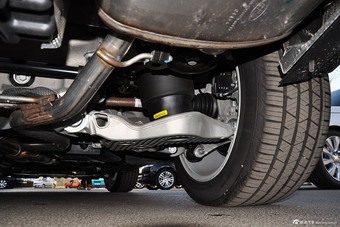 2015款揽胜运动版3.0 V6 SC 锋尚创业版