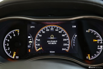 2014款大切诺基3.0L自动旗舰尊悦版