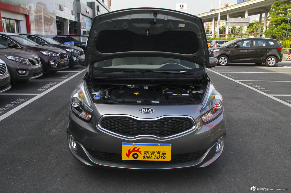 2013款佳乐 2.0L自动标准版7座 京V