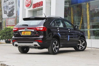 2015款比亚迪S7升级版2.0T自动尊贵型