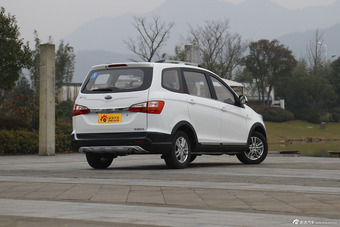 2015款开瑞K50 1.5L手动豪华型