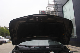 2014款东风标致408 1.8L自动豪华版