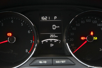 2015款朗逸1.4T自动DSG舒适版