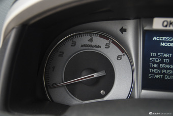 2015款五十铃mu-X 3.0T自动尊享型7座