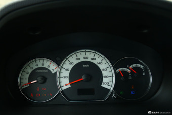 2014款五菱宏光S 1.2L手动舒适型