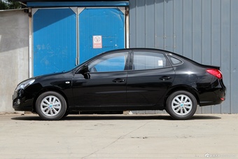 2015款悦动1.6L自动舒适型