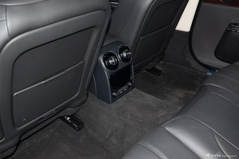 2016款捷豹XJL 2.0T自动两驱典雅商务版