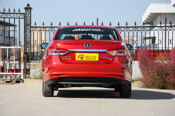 2015款纳5 1.8T自动智慧型