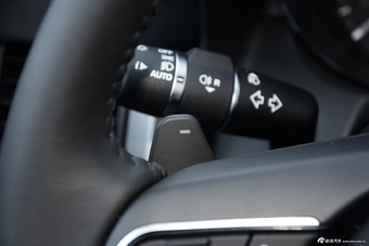 2016款捷豹XF 2.0T自动两驱风华版