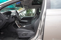 2016款沃尔沃XC60 2.0T T5智行版