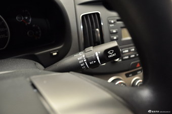 2011款悦动1.6L手动舒适型