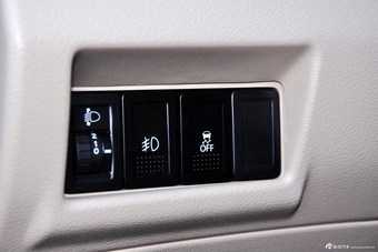 2015款启悦1.6L自动尊享型