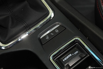 2015款吉利新帝豪三厢1.5L手动向上版