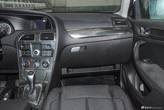 2014款中华V5 1.5T手动两驱运动型