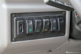 国产纯种的战地越野.真的很猛！