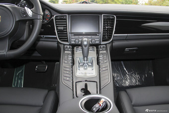 2014款保时捷Panamera 4S Sport Edition 3.0T自动