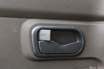 2014款五菱宏光S 1.2L 手动标准型