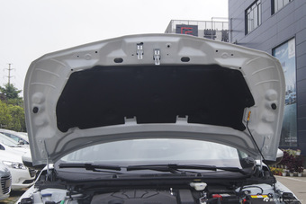 2014款东风标致408 1.8L自动豪华版