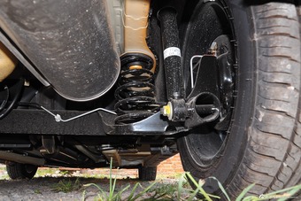 2015款雨燕1.5L自动限定版