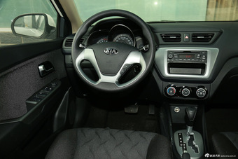 2015款起亚K2 1.4L自动GLS三厢