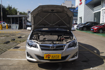 2013款花冠1.6L自动卓越版图片