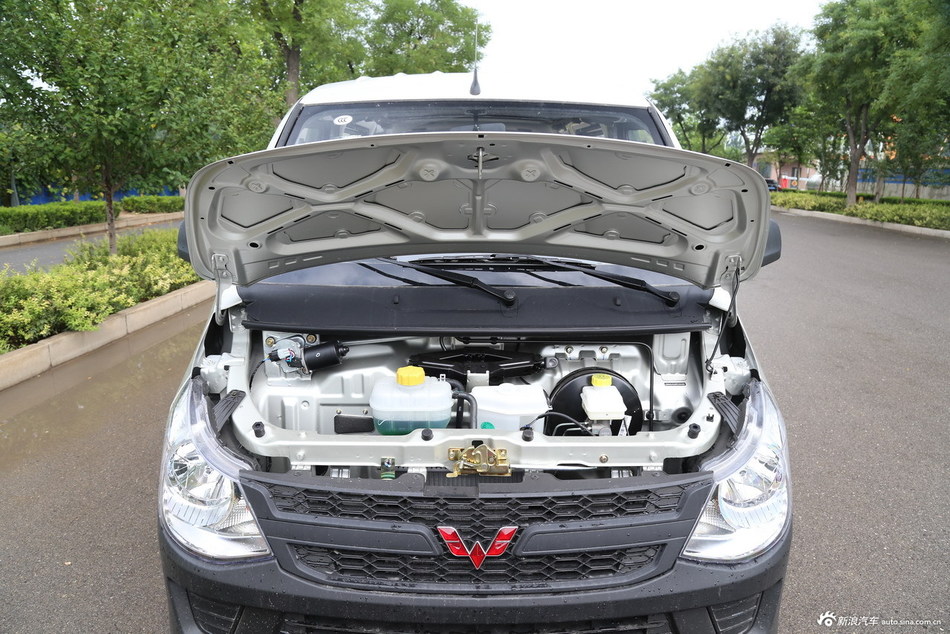 2015款五菱之光S 1.2L标准型