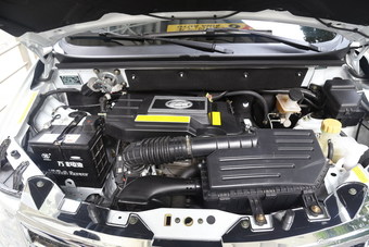 2015款1.5L手动超豪华型