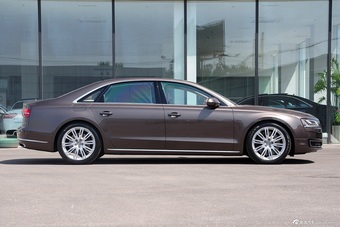 2014款奥迪A8L W12旗舰 版