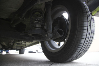 2015款奔奔1.4L手动天窗版国4