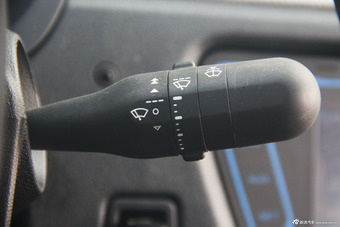 2013款荣威E50标准型