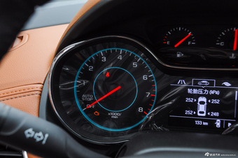 2016款科鲁兹1.4T 自动DCG 豪华版