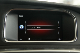 2015款沃尔沃V40 1.6T智逸版