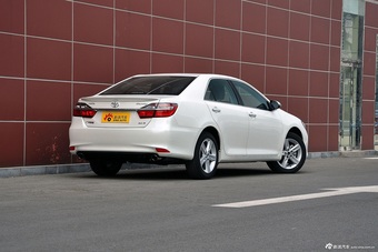 2015款凯美瑞骏瑞2.0S凌动版