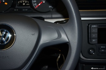 2015款朗逸1.6L自动风尚版