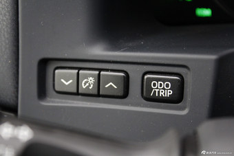 2015款皇冠2.5L自动尊享版