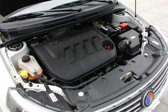 2014款金刚三厢1.5L手动进取型到店实拍