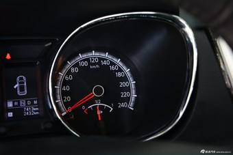 2015款启辰T70 2.0LCVT睿享版