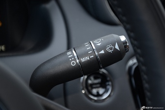 2016款捷豹XJL 3.0L自动SC四驱全景商务版