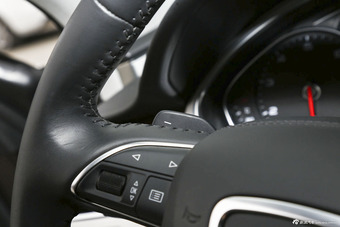 2014款奥迪A8L 3.0T自动50TFSI quattro豪华型