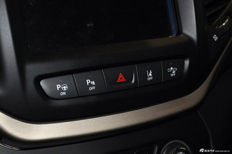 2014款自由光2.4L自动豪华版