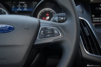 2015款福克斯ST 2.0T手动标准版