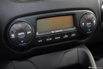 2013款北京现代ix35 2.0GLS 自动两驱智能