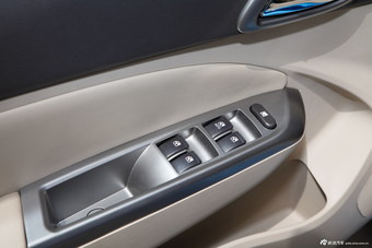 2014款宝骏610自动豪华型