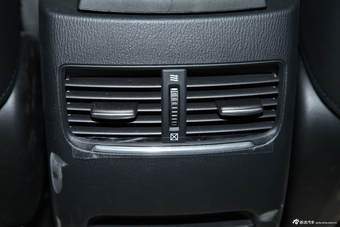 2014款阿特兹2.0L自动蓝天豪华版图片