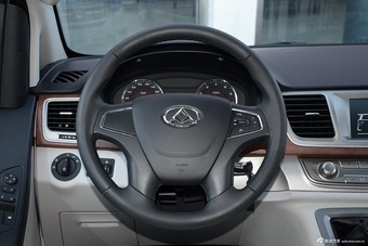 2016款上汽大通G10 2.0T手动豪华版