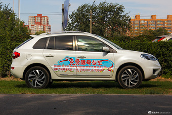 2014款雷诺科雷傲2.5L四驱豪华版