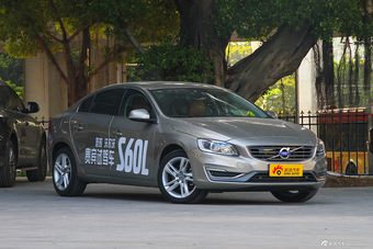 2016款沃尔沃S60L 2.0T自动 T5智驭版