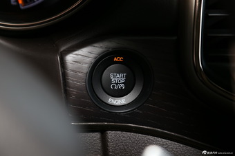 2014款大切诺基3.0L自动旗舰尊悦版